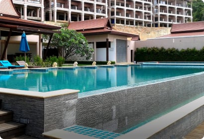 pool-hotel